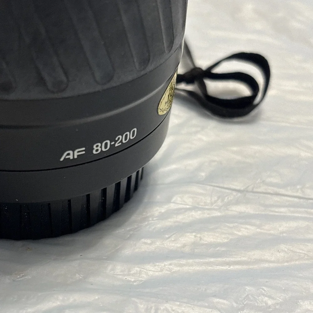 Minolta Maxxum AF 80-200 Lens + Cu Custom Fantasy Cards Case Lot